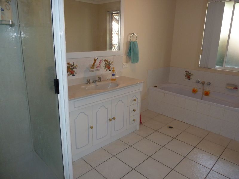 6 Diss Court, Albany Creek QLD 4035