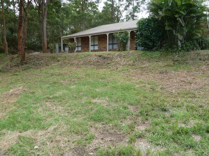 212 Eatons Crossing Road, Warner QLD 4500