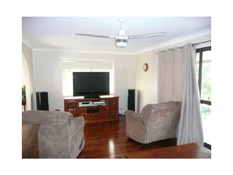 21 Strathford Avenue, Albany Creek QLD 4035