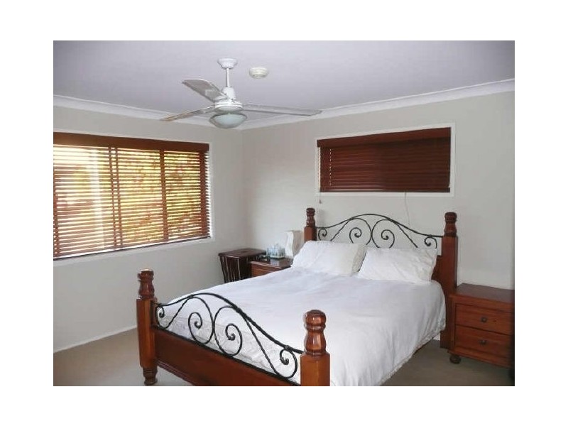 21 Strathford Avenue, Albany Creek QLD 4035