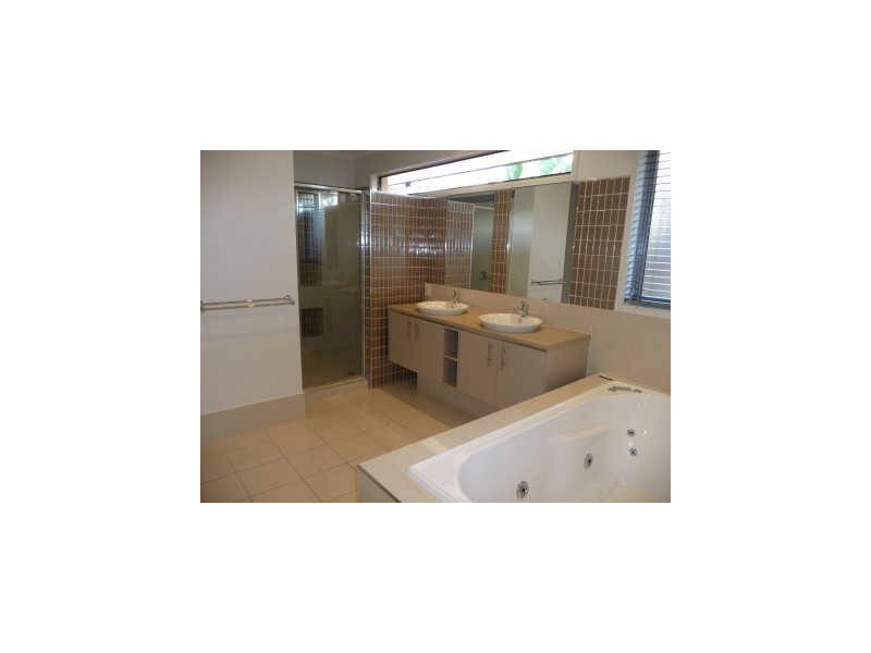 3 Pontiac Crt, Warner QLD 4500