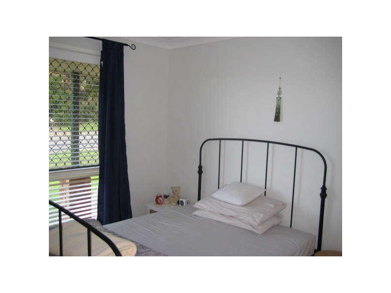 14 Tonnere Court, Eatons Hill QLD 4037