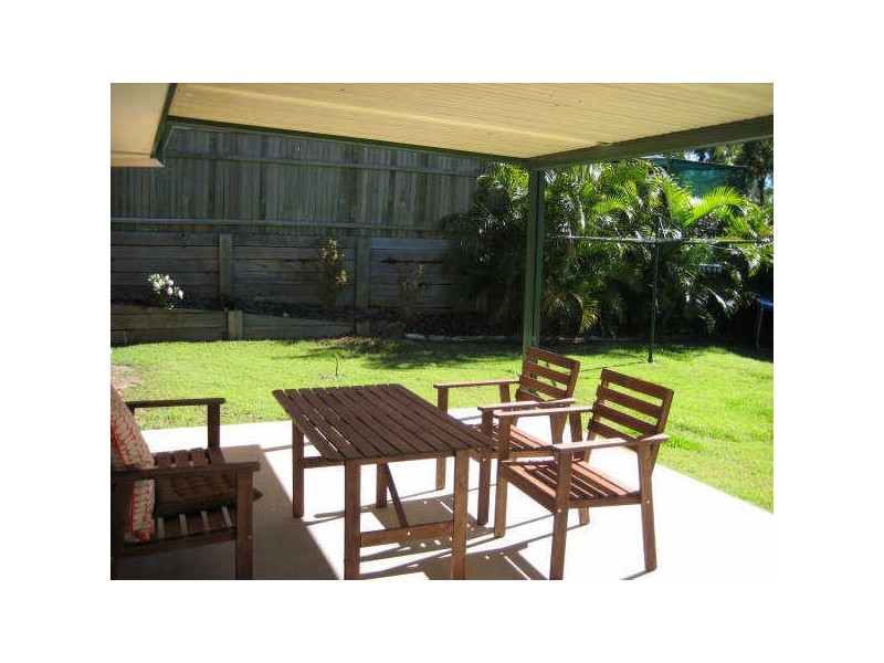 14 Tonnere Court, Eatons Hill QLD 4037