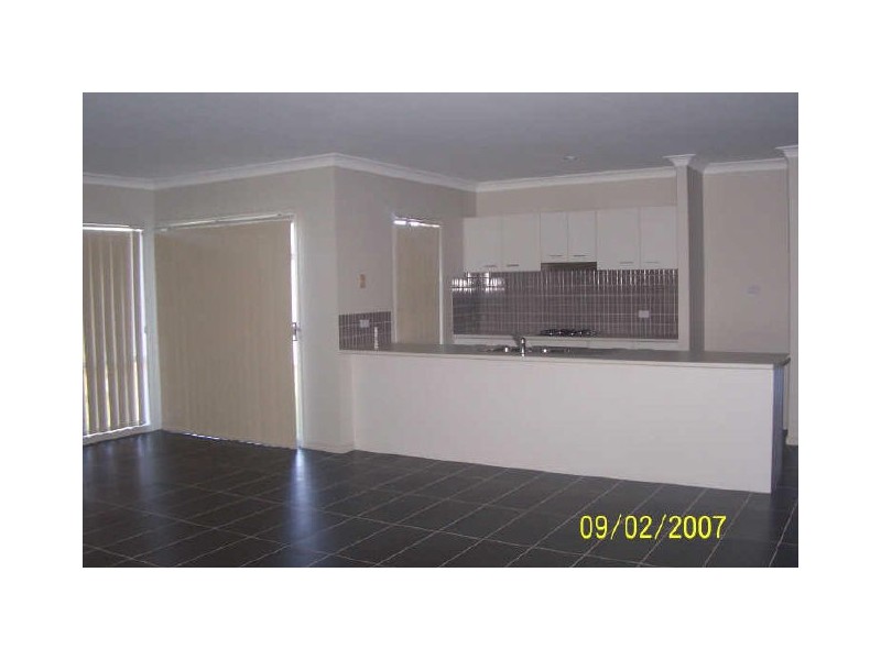 17 Tributary Court, Eatons Hill QLD 4037