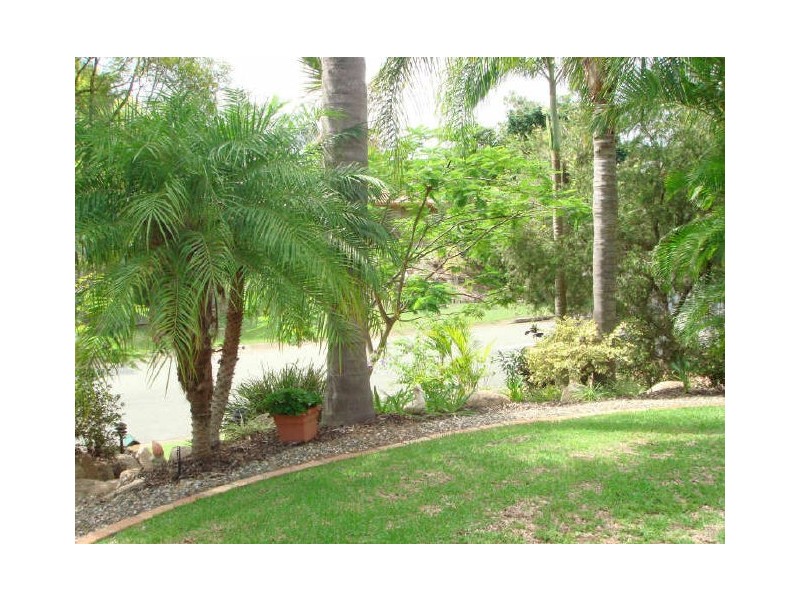 3 Elwood Court, Eatons Hill QLD 4037