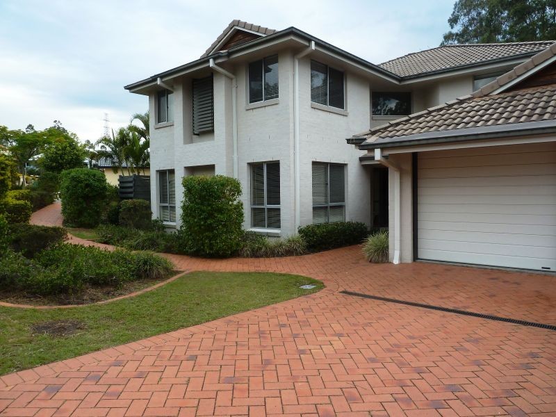 2 Sunningdale Court, Albany Creek QLD 4035