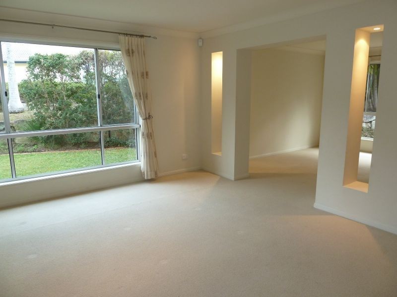 2 Sunningdale Court, Albany Creek QLD 4035