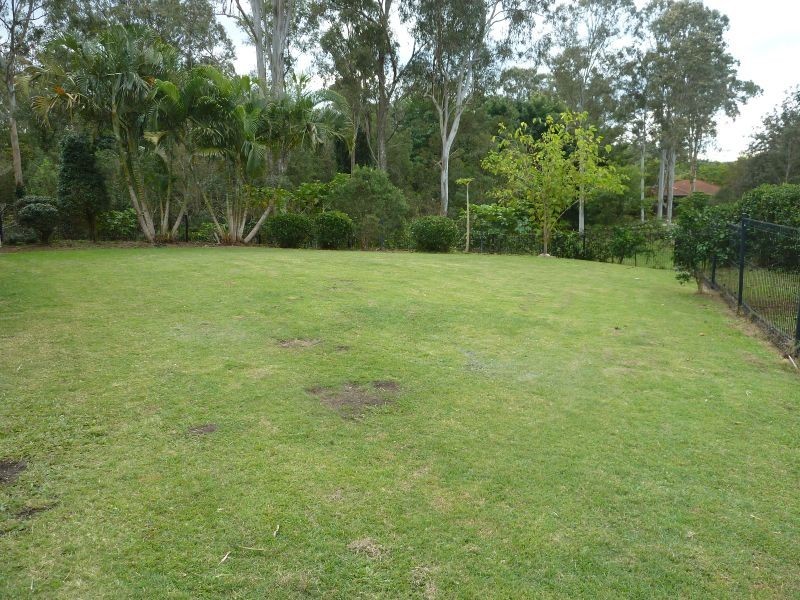 2 Sunningdale Court, Albany Creek QLD 4035