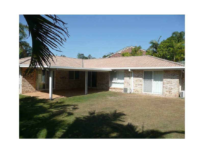 4 Brandy Court, Eatons Hill QLD 4037