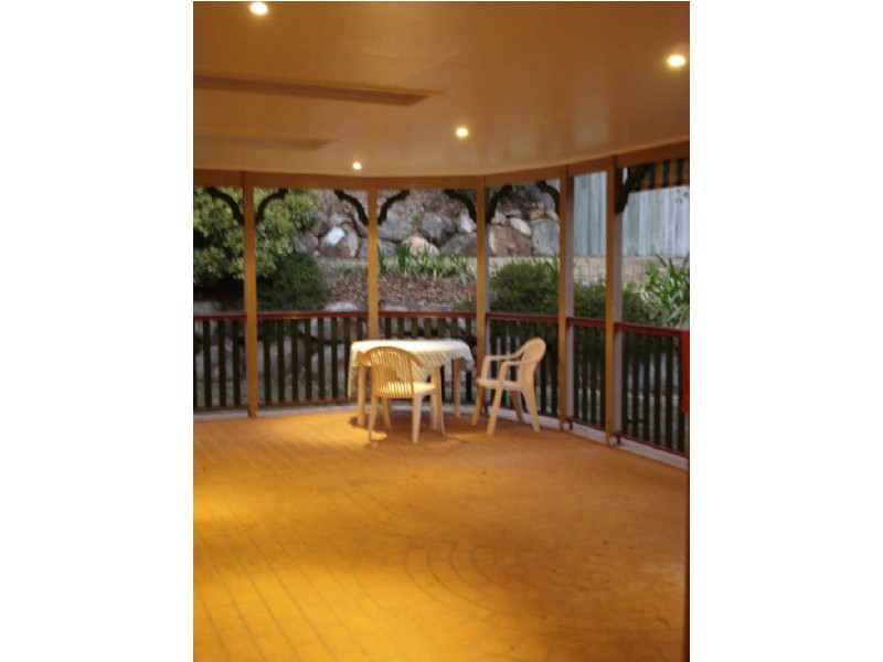 9 Elwood Court, Eatons Hill QLD 4037