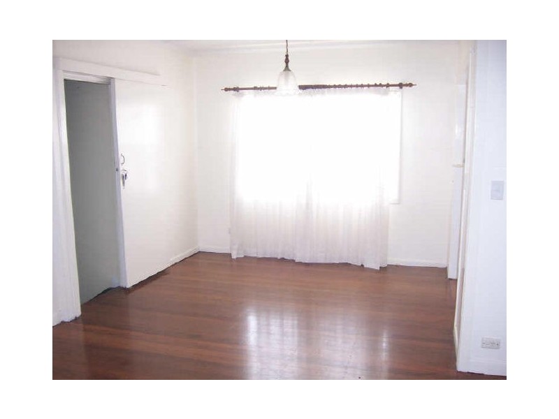 99 Graham Road, Carseldine QLD 4034