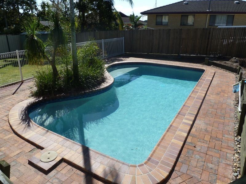 8 Jambaroo Street, Albany Creek QLD 4035
