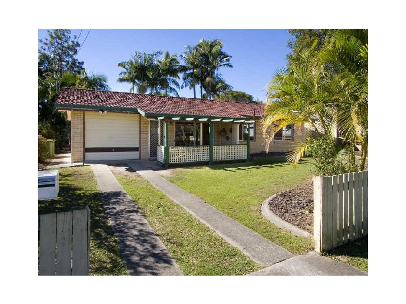 11 Caradon Street, Albany Creek QLD 4035
