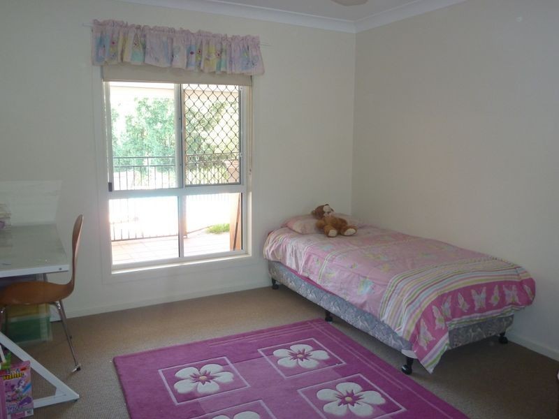 10 Cosmos Place, Bridgeman Downs QLD 4035