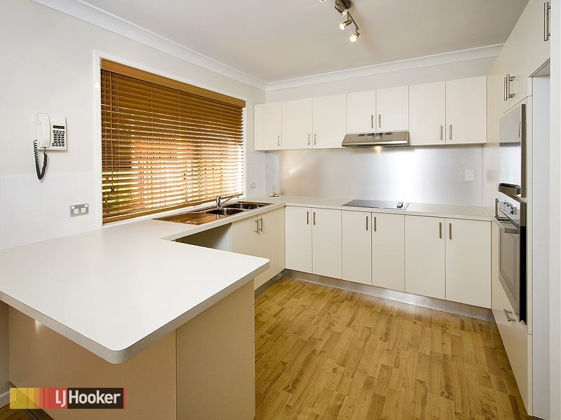 6 Ophelia Crescent, Eatons Hill QLD 4037