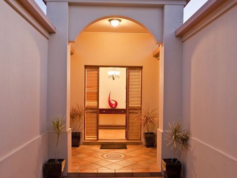 27 Hayward Avenue, Cashmere QLD 4500