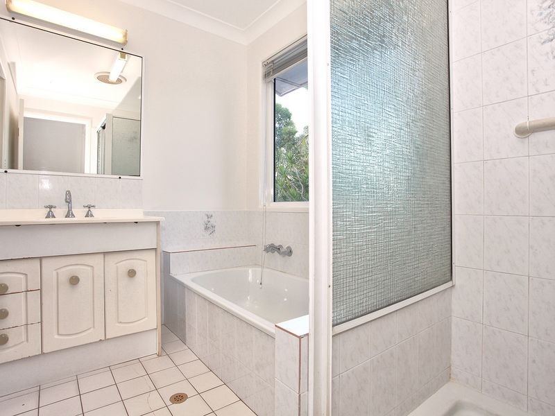 35 Pegasus Avenue, Eatons Hill QLD 4037