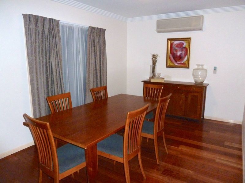 1 Holly Court, Albany Creek QLD 4035