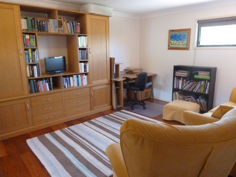 1 Holly Court, Albany Creek QLD 4035