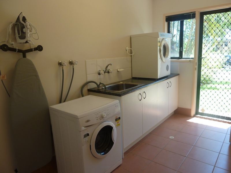 1 Holly Court, Albany Creek QLD 4035