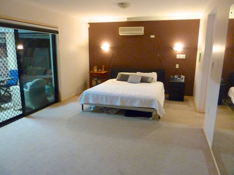 1 Holly Court, Albany Creek QLD 4035