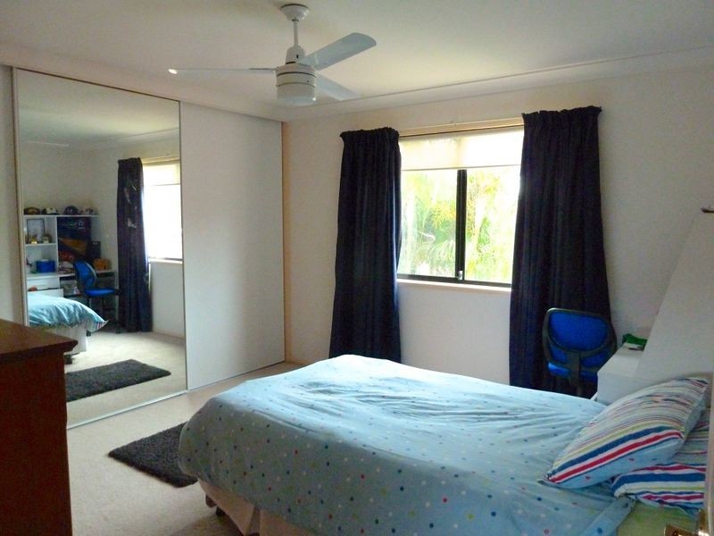 1 Holly Court, Albany Creek QLD 4035