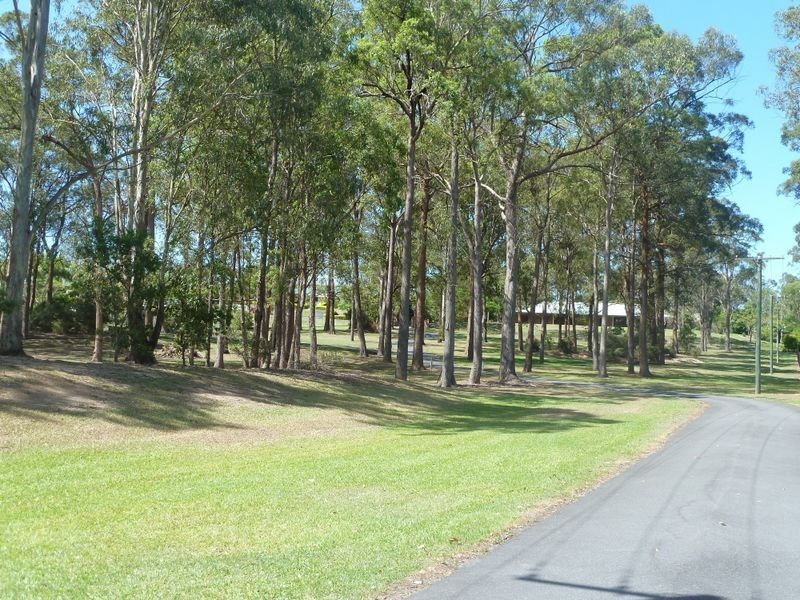 62 Eatons Crossing Road, Eatons Hill QLD 4037