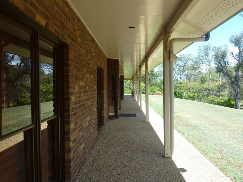 62 Eatons Crossing Road, Eatons Hill QLD 4037