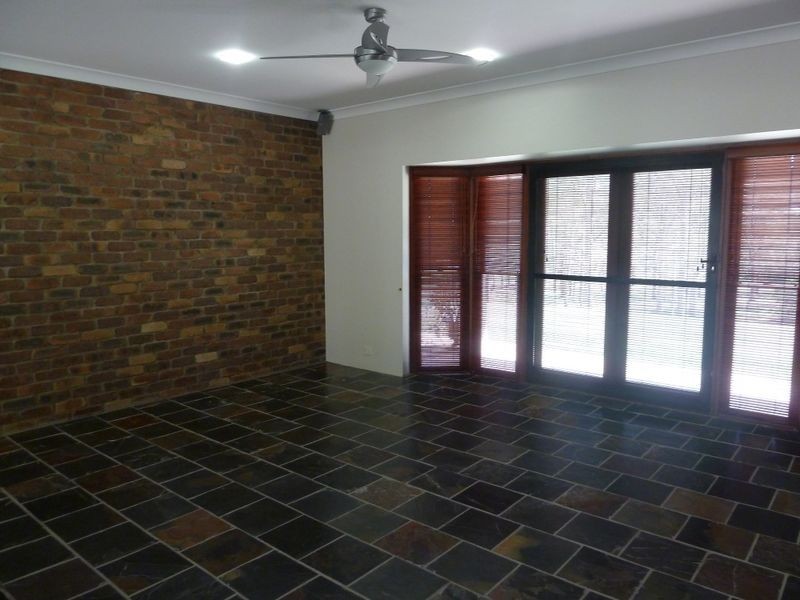 62 Eatons Crossing Road, Eatons Hill QLD 4037