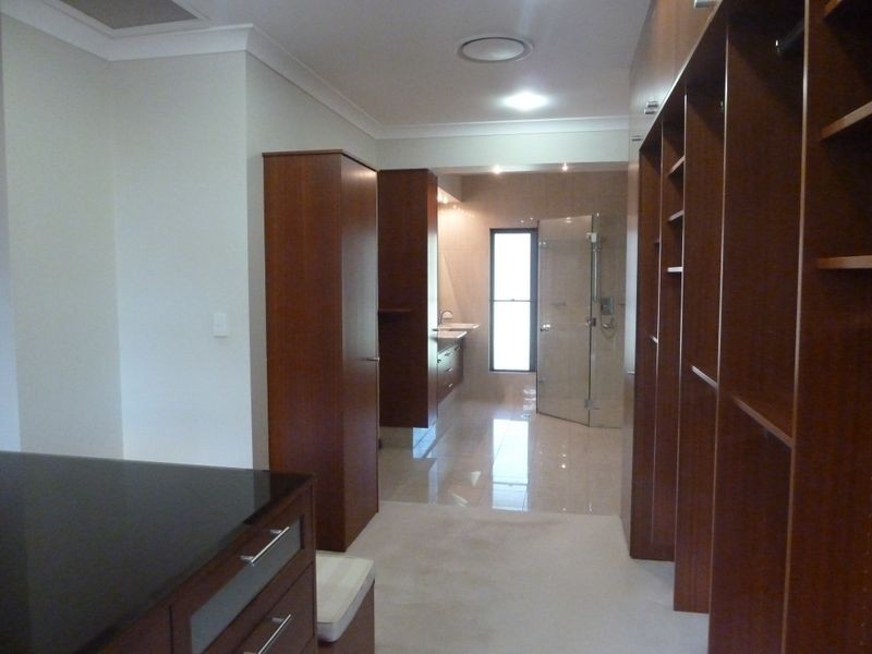 62 Eatons Crossing Road, Eatons Hill QLD 4037