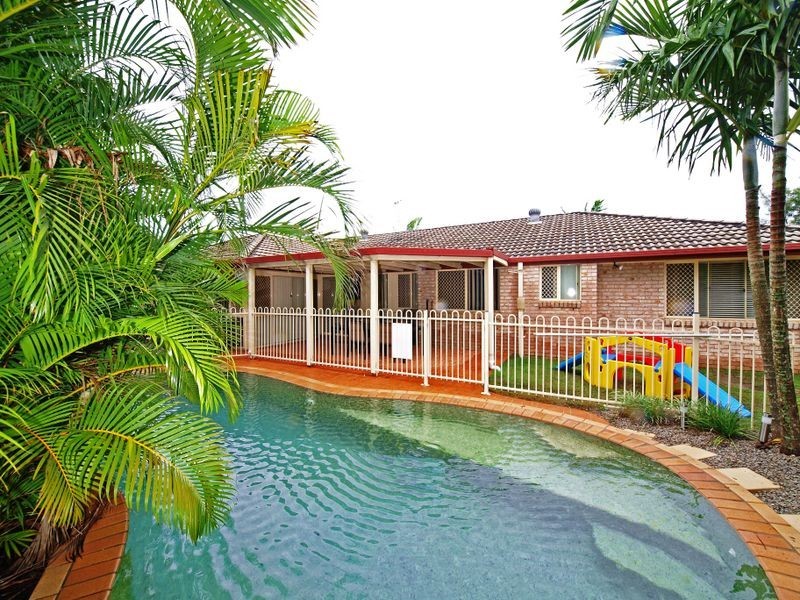 30 Silvereye Crescent, Albany Creek QLD 4035