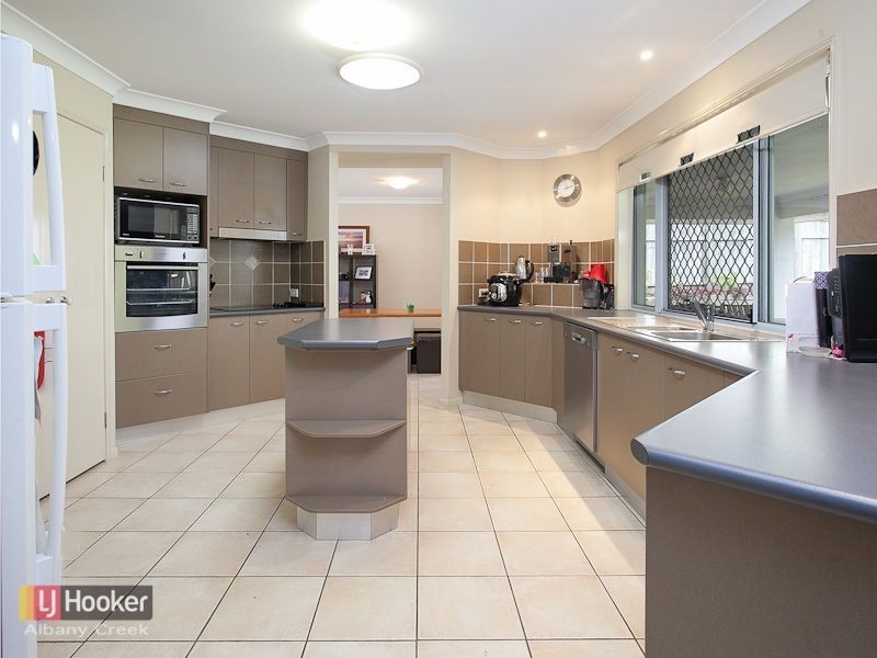 20 Brigadoon Crescent, Eatons Hill QLD 4037