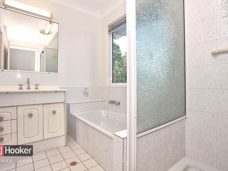 35 Pegasus Avenue, Eatons Hill QLD 4037