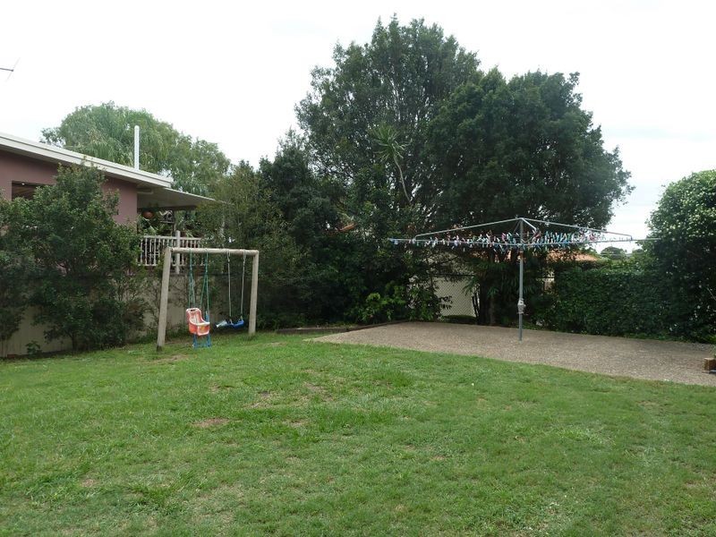 6 Crofty Street, Albany Creek QLD 4035