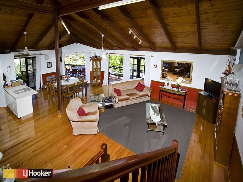 9 Romulus Court, Eatons Hill QLD 4037