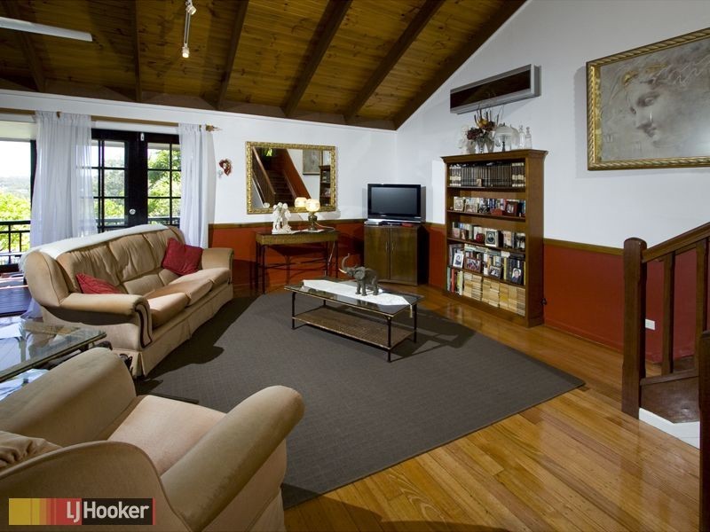 9 Romulus Court, Eatons Hill QLD 4037