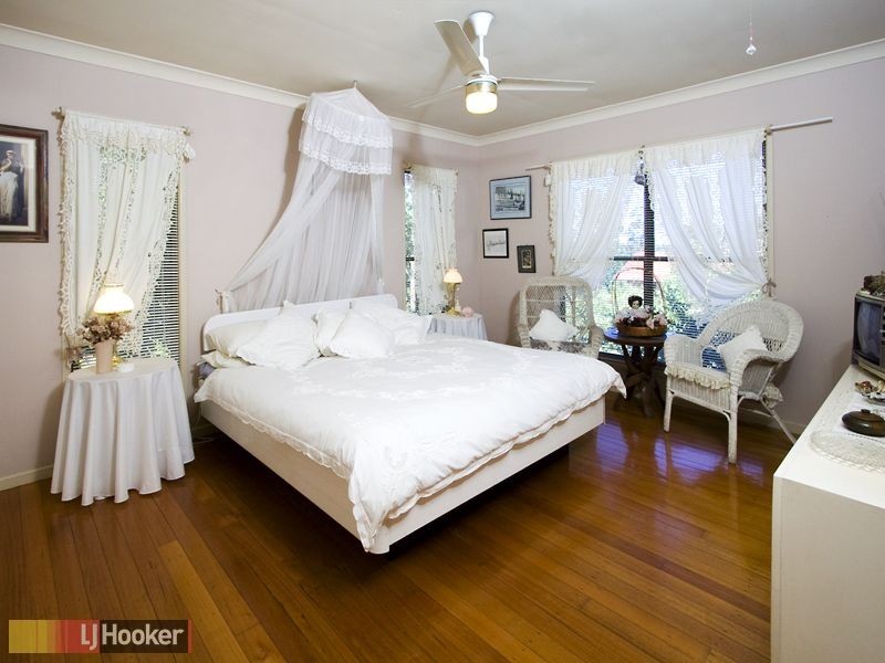 9 Romulus Court, Eatons Hill QLD 4037