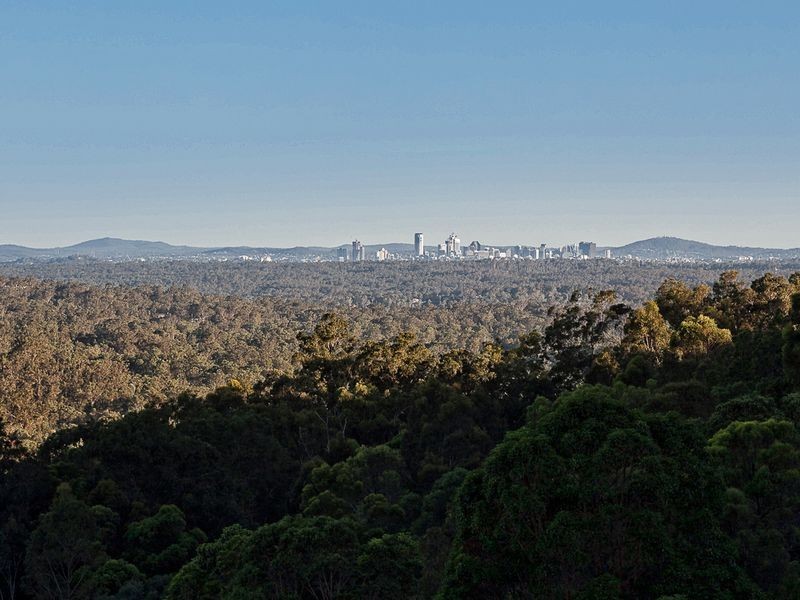 531 Clear Mountain, Clear Mountain QLD 4500