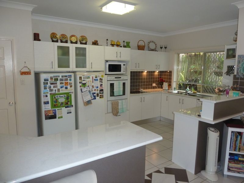 36 Daniel Drive, Albany Creek QLD 4035