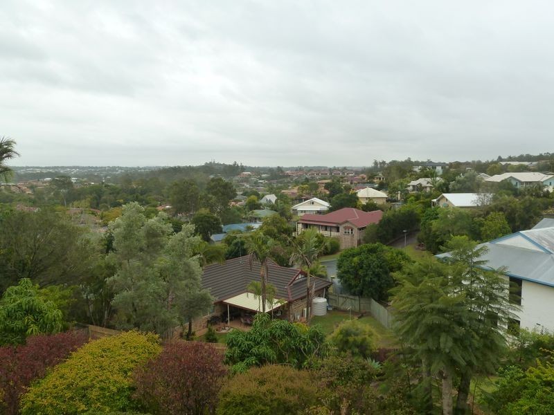 36 Daniel Drive, Albany Creek QLD 4035