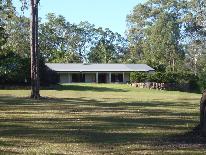 60 Eatons Crosing Road, Eatons Hill QLD 4037