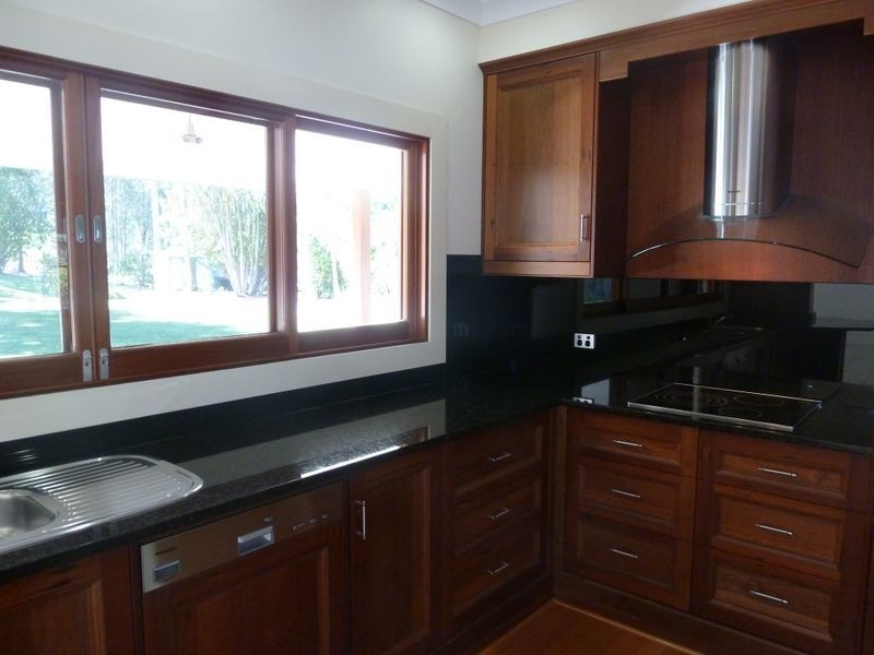 60 Eatons Crosing Road, Eatons Hill QLD 4037