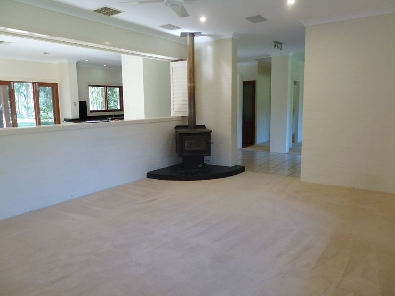 60 Eatons Crosing Road, Eatons Hill QLD 4037