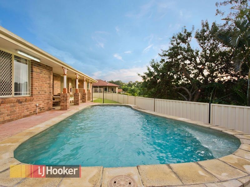 15 Tallebudgera Crescent, Albany Creek QLD 4035