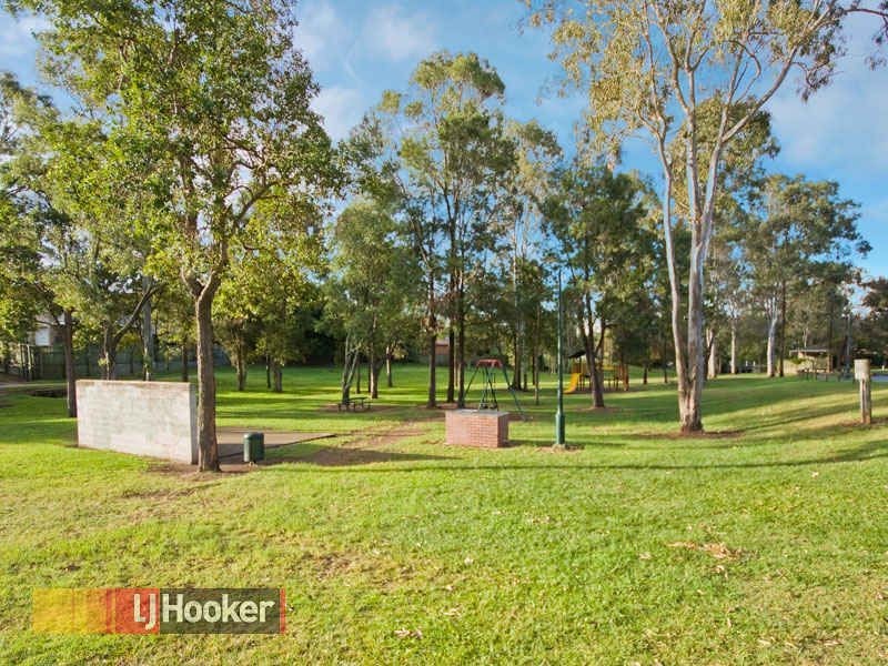 15 Tallebudgera Crescent, Albany Creek QLD 4035