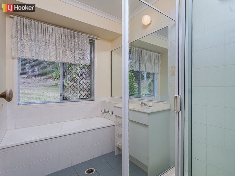 10 Basswood Court, Albany Creek QLD 4035