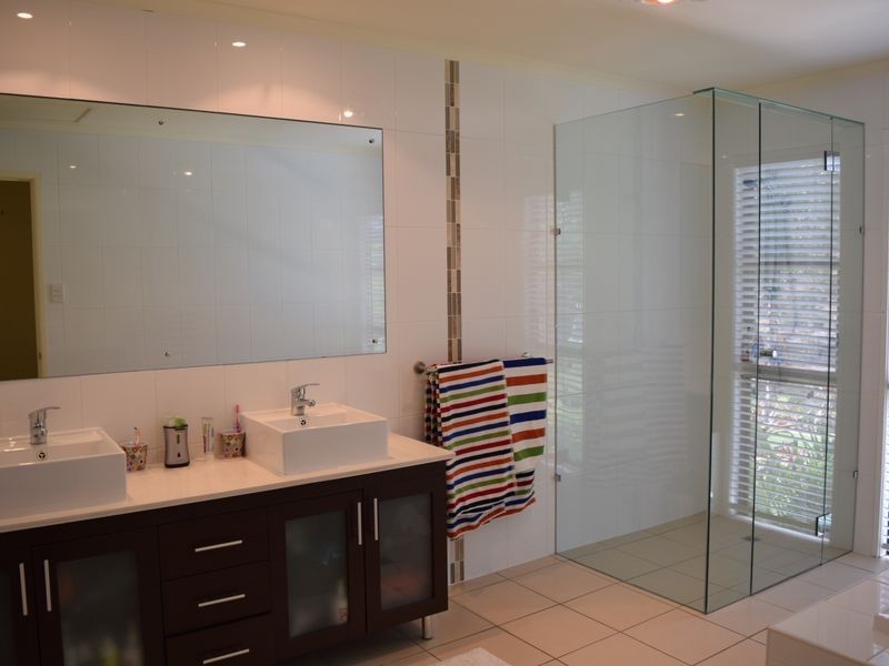 2 Willow Glen Court, Bunya QLD 4055