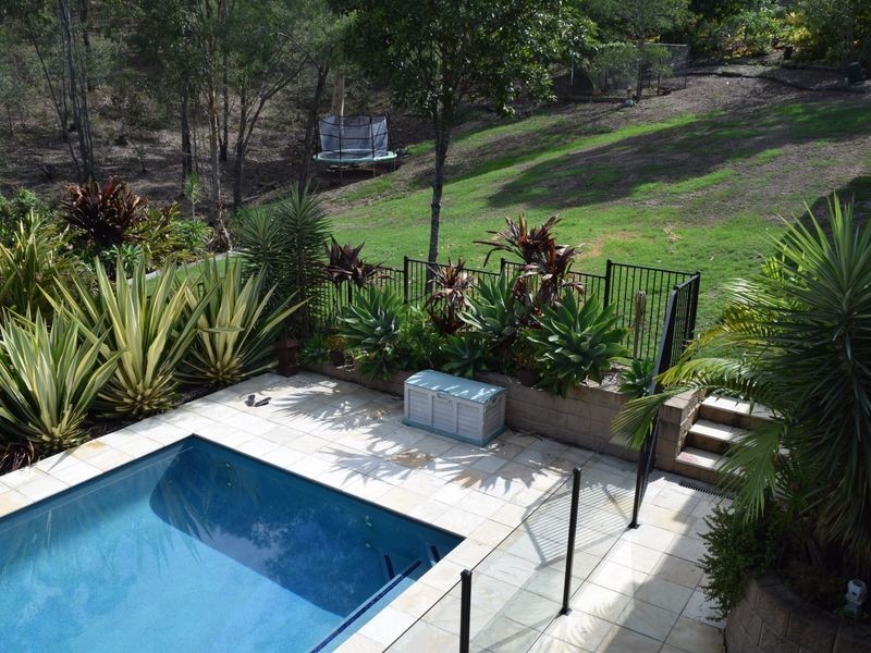 2 Willow Glen Court, Bunya QLD 4055