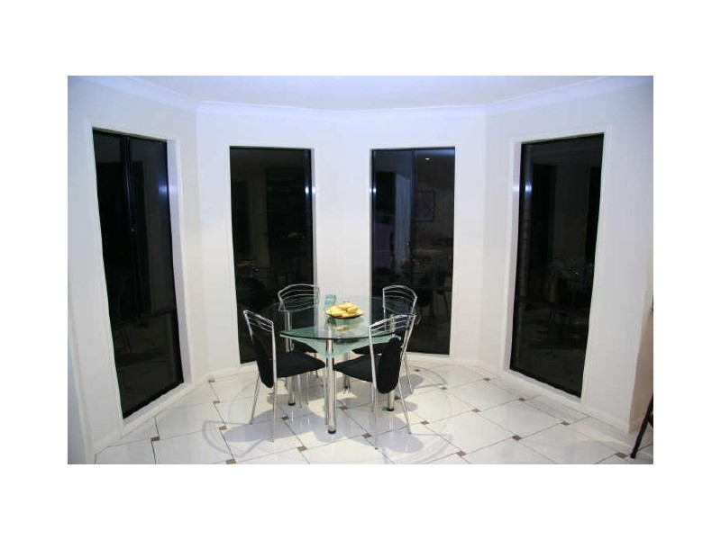 Eatons Hill QLD 4037