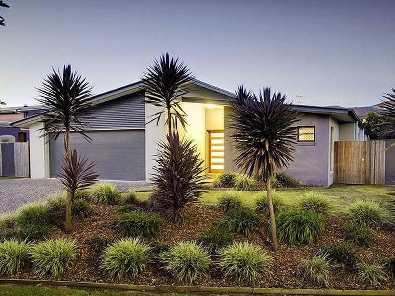 12 Bella Street, Cashmere QLD 4500